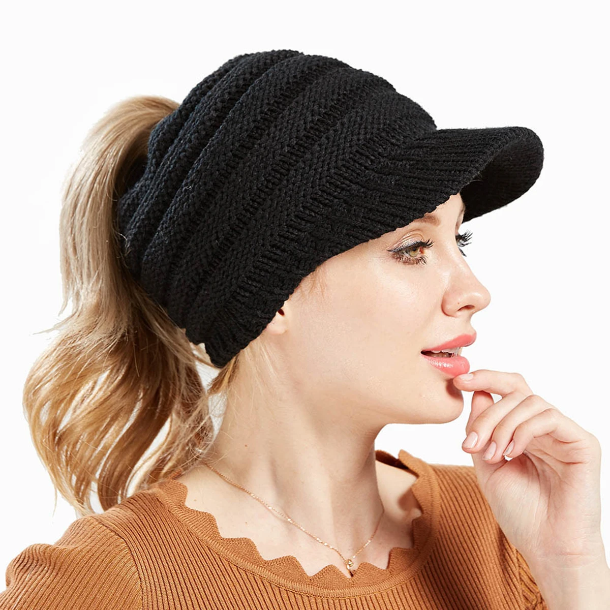 2024 New Women Hats Autumn Winter Warm Female Knitted Hats Outdoor Sports Golf Ponytail Hat Baseball Caps Visor Fashion