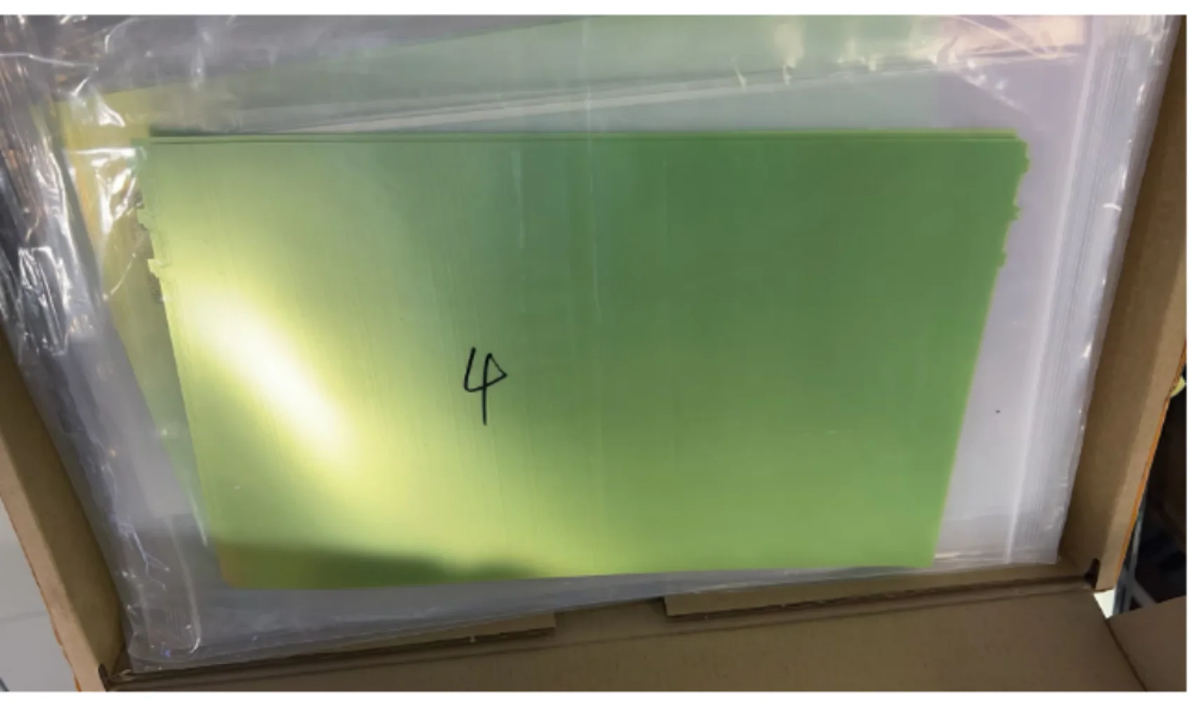 Oryginalne podświetlenie LCD do Macbook Pro A1706 A1708 A2159 A1989 A1932 A2179 A2337 A2338 A2251 A2289 Tylna folia odblaskowa — zdjęcie 5