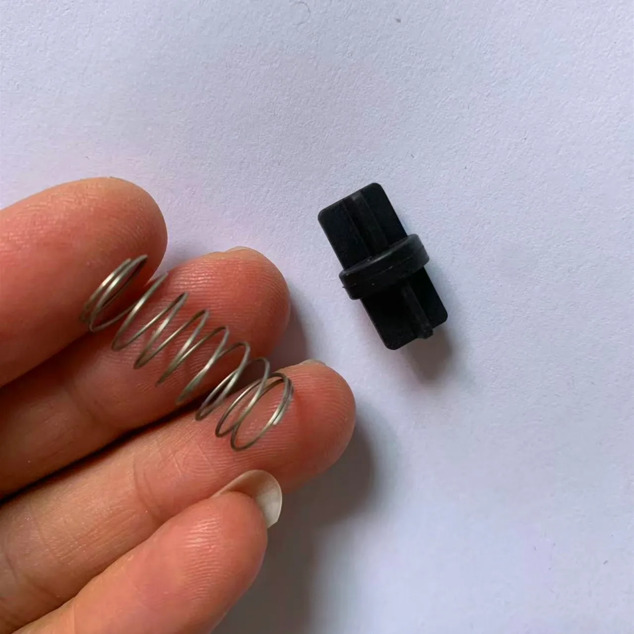 Juego de 2 Válvulas Unidireccionales con Resorte y Bola de Sellado para Dron Agrícola DJI T50/T25, Accesorios