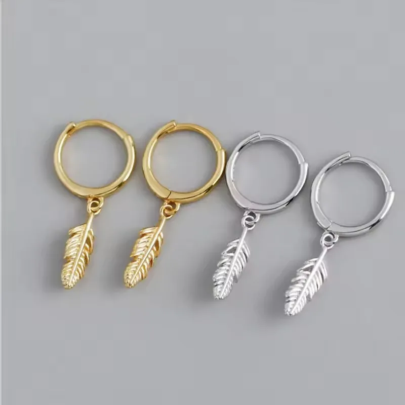 

925 Sterling Silver Hot Sale Korean Feather Earrings Simple Temperament Exquisite Hot Semale Sexy Jewelry Gift