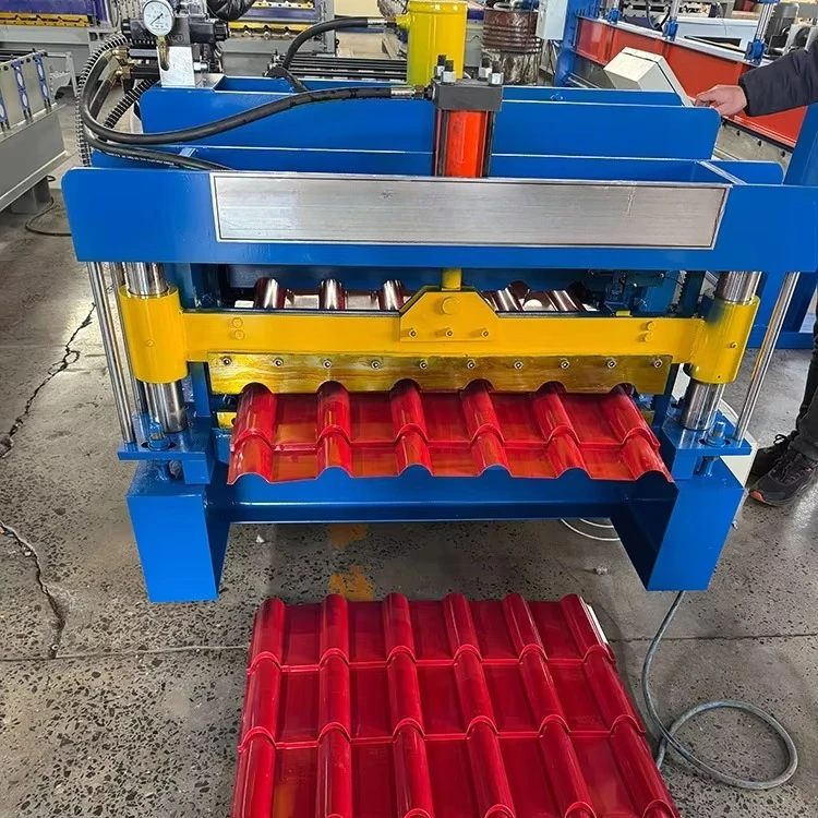 Macchina per la formatura di piastrelle per lamiera di tetto IBR con laminazione di lamiere ondulate a doppio strato singola in metallo automatico ad alta velocità