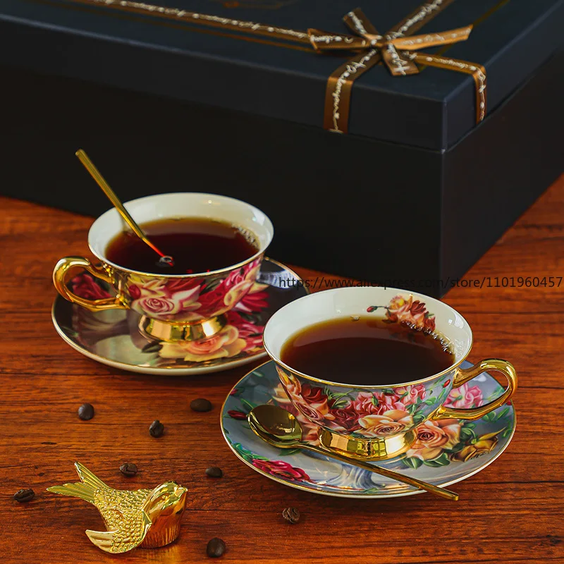 

Rose European-Style Bone China Coffee Cup and Saucer Set Vintage English Afternoon Tea Set Teacup Gift Box Gift Set