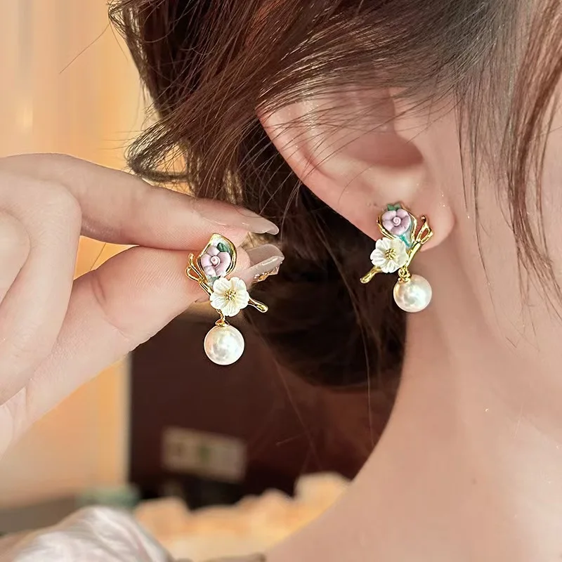 Romantic Floral Pearl Drop Earrings Rose Gold Plated Sparkling Enamel Pearl Earrings Ideal for Valentine Anniversary Gift Women