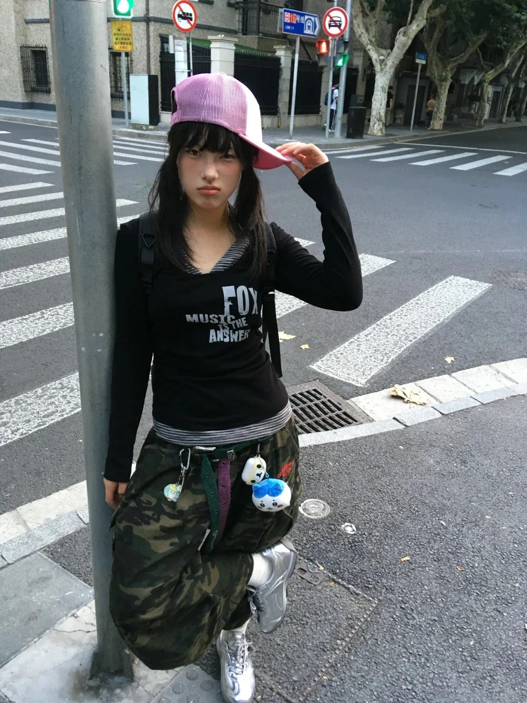 Karrram Japanisches Y2k Fake Zweiteiliges Top Trashy 2000er Schulterfreies T-Shirt Vintage Harajuku Buchstabendruck Streetwear Amerikanische 90er – Detail 14