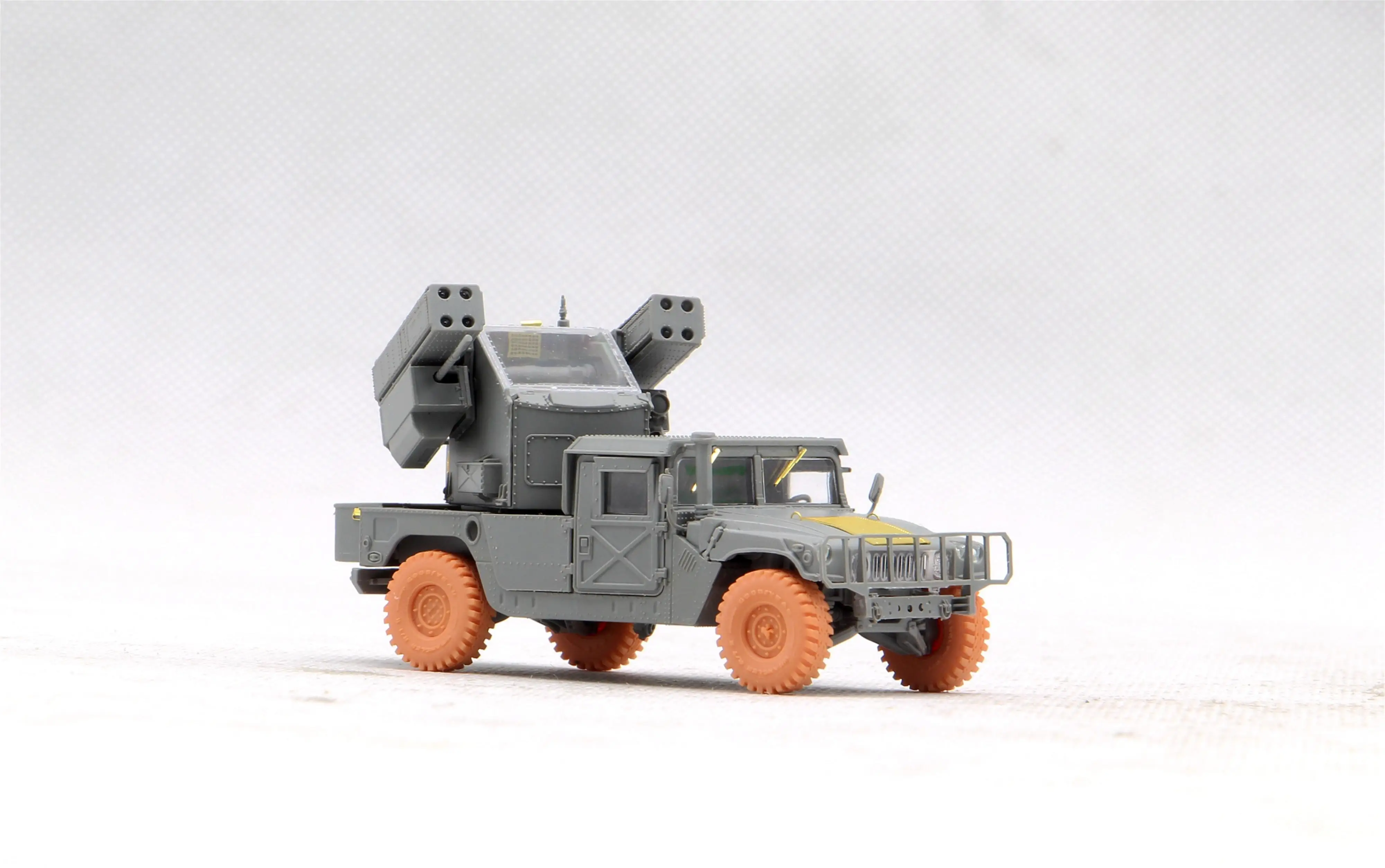 

T-модель TK7317 1/72 U.S.Avenger AN/TWQ-1 1991, Storm в пустыне (специальная версия для раннего использования)