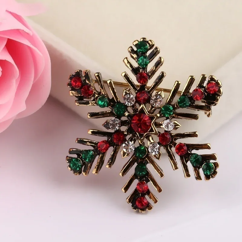 Fashion Accessories Christmas Snowflake Brooch Creative Gift European and American Colored Crystal Brooch Suit Decoration