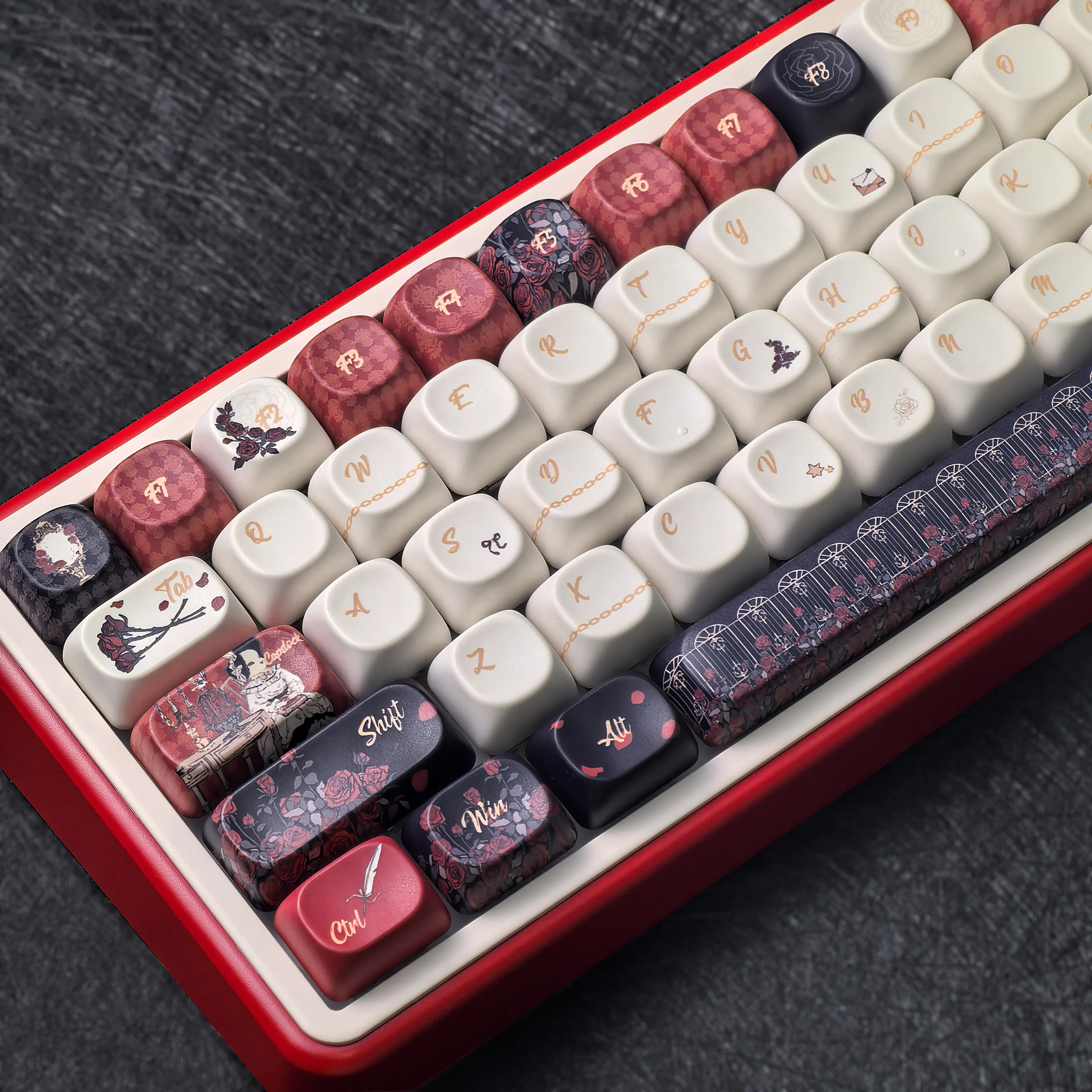

Retro Palace Keycaps Rose Rabbit Red Black Color Matching 126 Keys Moa Cherry Iso Customized For Aula F75/F75Pro/F87 Keycaps