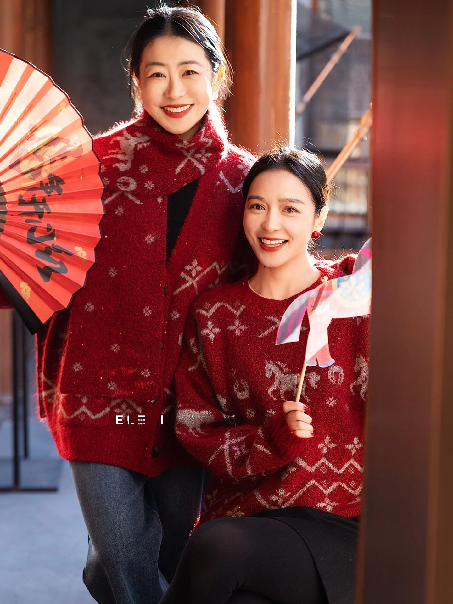 

Комплект из трикотажного свитера и футболки с новогодним узором «Слон и Жираф», повседневный, длинный рукав, женская мода, эксклюзив онлайн