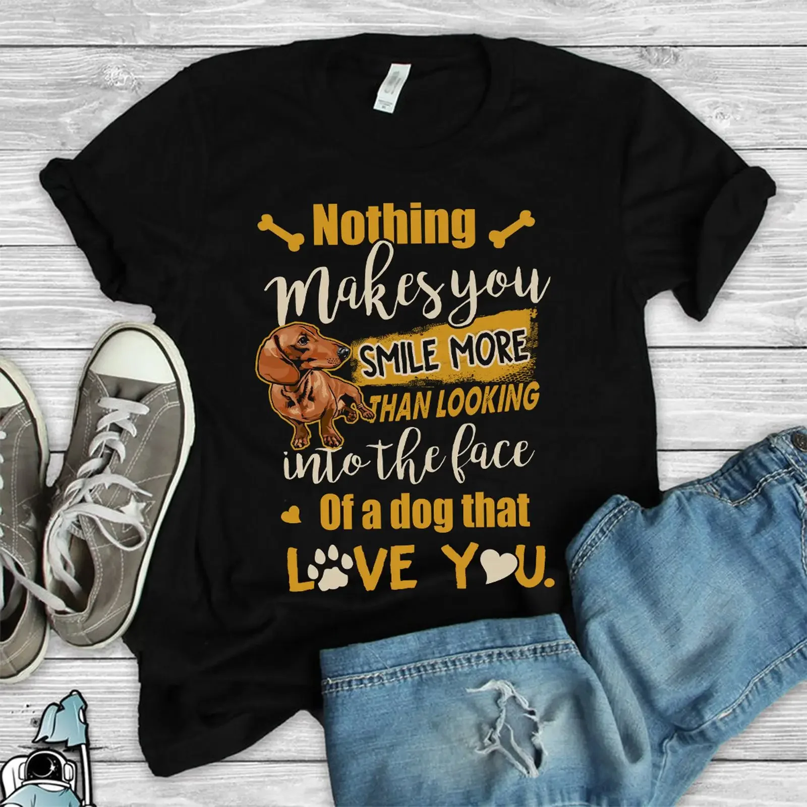 T-Shirt für Dackel-Liebhaber: „Nothing Makes You Smile More“ im Vintage-Look, leicht lässig, atmungsaktiv, grafisch, modisch, dehnbar, weich
