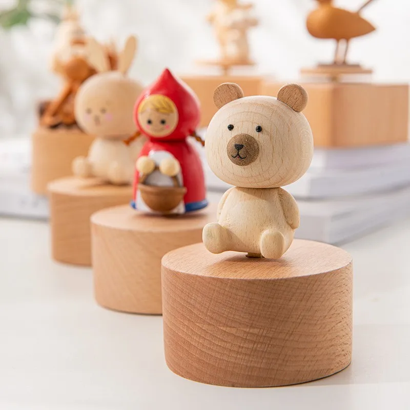 Personalized children's toys Small rotating machinery Wooden clockwork song music box with custom melodies