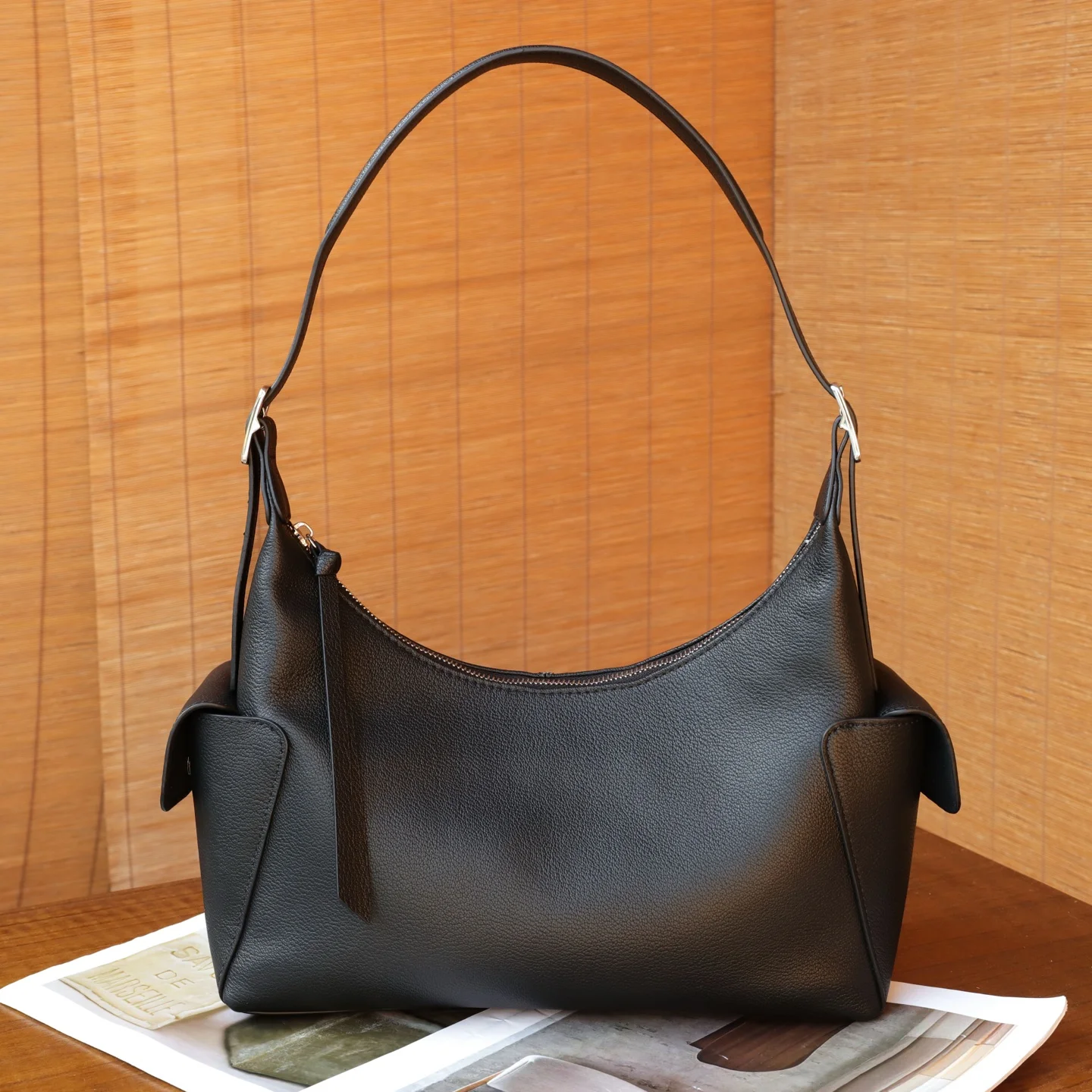 

Genuine Grade Leather Women's Shoulder Crossbody Large Bags Luxury Designer Brand Ladies Tote for Woman Cowhide Underarm Bag New