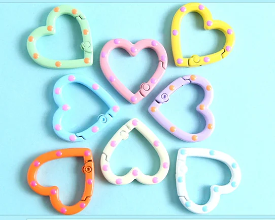 Metal Heart Spring Clasp Openable Love Shaped Carabiner Keychain Clips Hook Jewelry Buckles Connector Lobster Clasp Accessories