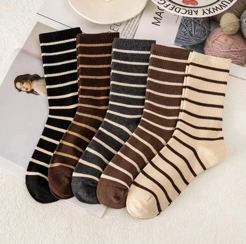 5켤레 여성용 중간 길이 발목 양말 세트 여성 가을 스트라이프 캐주얼 롱 하이 양말 패션 한국 스타일 슬라우치 양말 2025