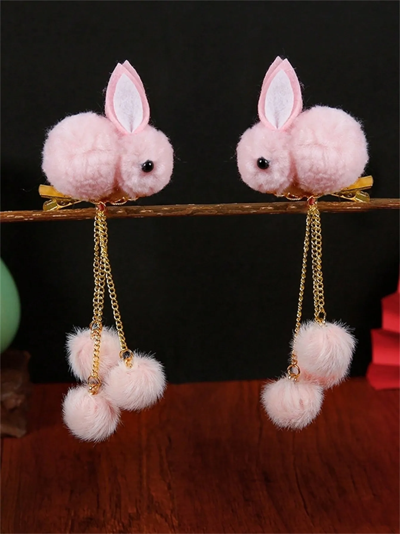 2 Hairpins Ladies pink stereoscopic plush rabbit fringe hairpin antique cute hair accessories