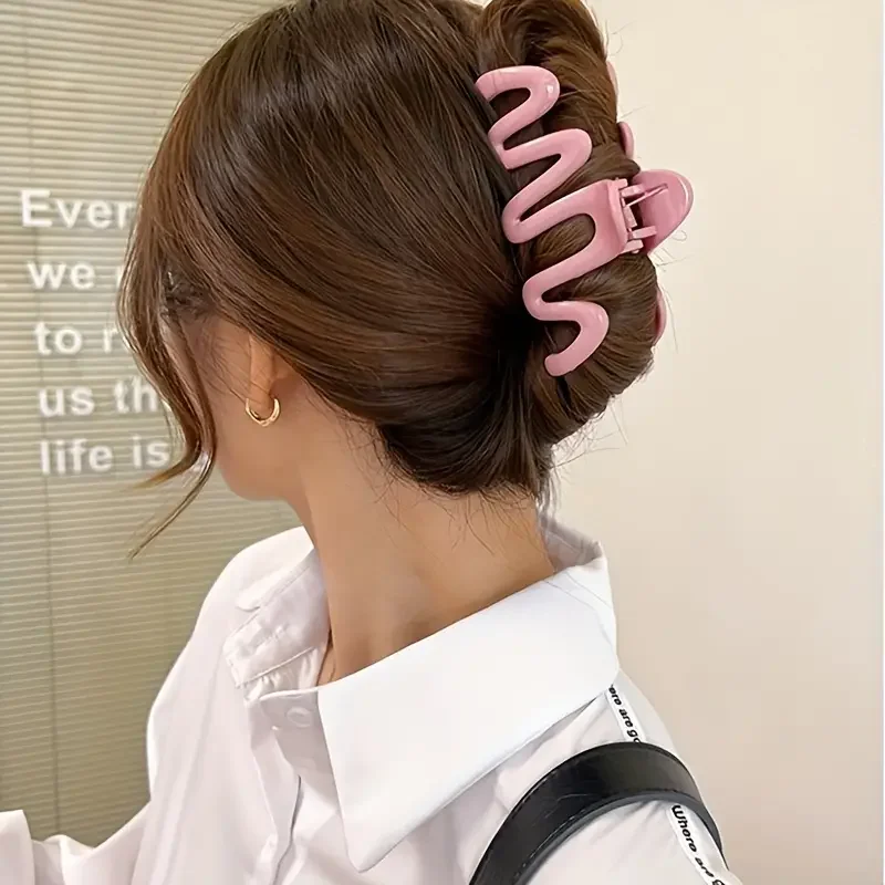 New Dopamine Wave Hair Claw Hairpin Women Girls Candy Color Design irregolare Clip per capelli Fashion Sweet Back Head accessori per capelli