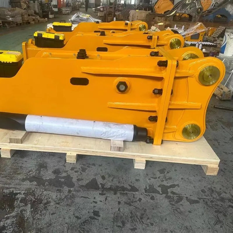 Excavator triangular crushing hammer right angle hammer triangular hammer hook machine gun head hydraulic crushing
