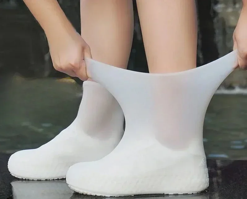 1 paar latex waterdichte overschoenen Lipbestendige rubberen regenlaars Regenkleding Overschoenen Accessoires voor regenachtige dagen buitenshuis