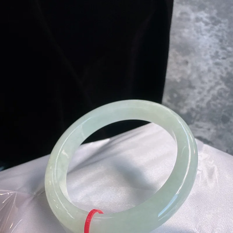 

Tiktok Supply Natural Myanmar Jade Dian a Goods Water Bowl Head Feet Festoon Flexible Ice-like Positive Ring Bracelet