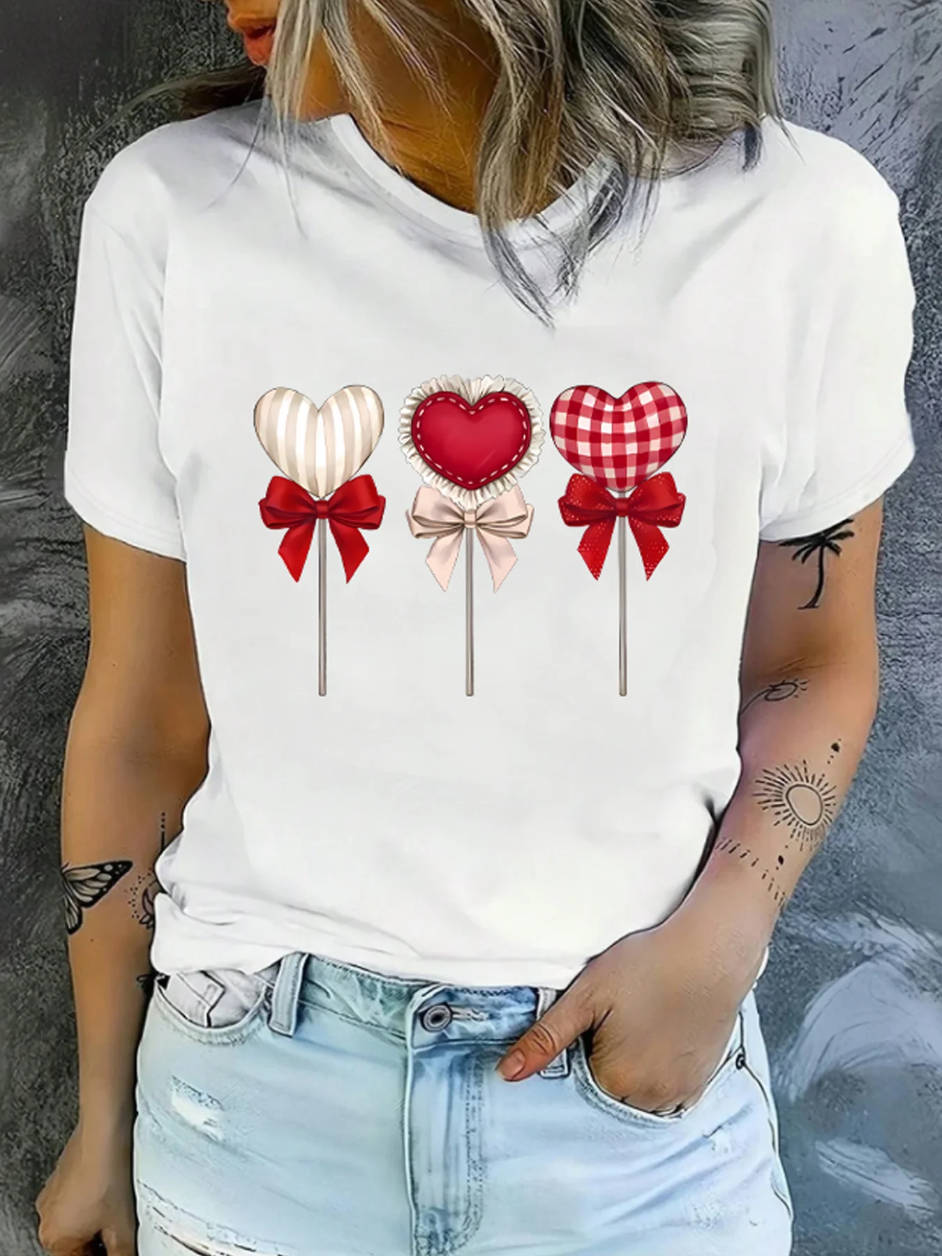 

Lollipop of love Plus size women's round neck short sleeve T-shirt with elastic half sleeves and trendy prints