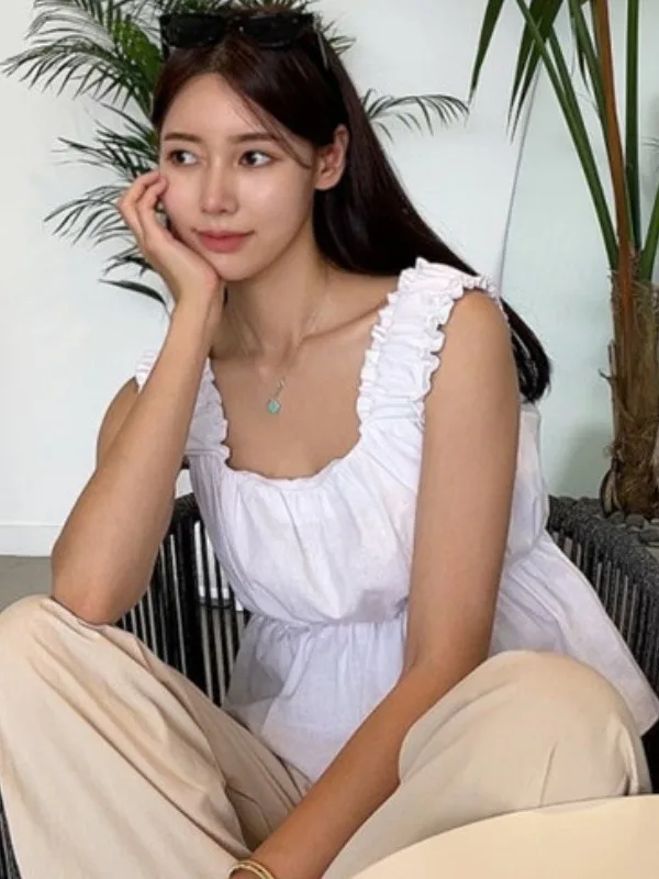 

Ele White Svel Square Collar Doll Top Women's Summer 2025 Faion ort Trendy Strap Vest Blouse Casual Knitwear