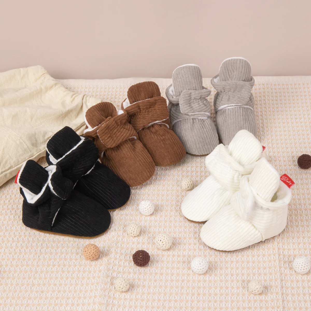 

Meckior Winter Fashion Vertical Stripes Corduroy 0-1 Years Old Newborn Applicable Warm 4-Color Plush Baby Walking Shoes