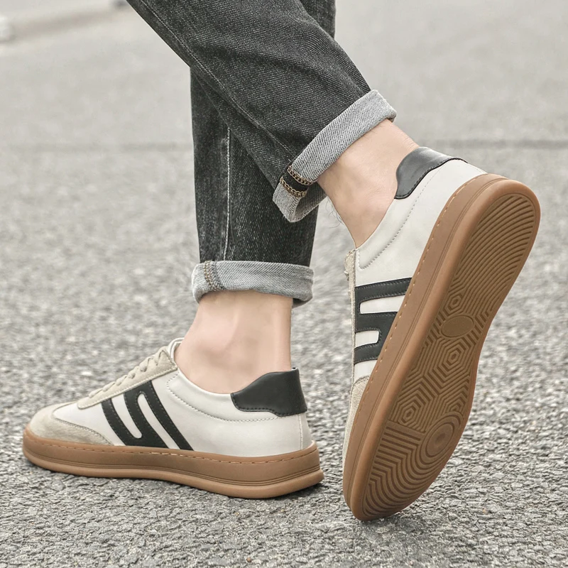 Genuine Leather Men Casual Shoes Fashion Italian Designer Shoe Lightweight Antiskid Walking Shoes for Men Outdoor Comfy Sneakers