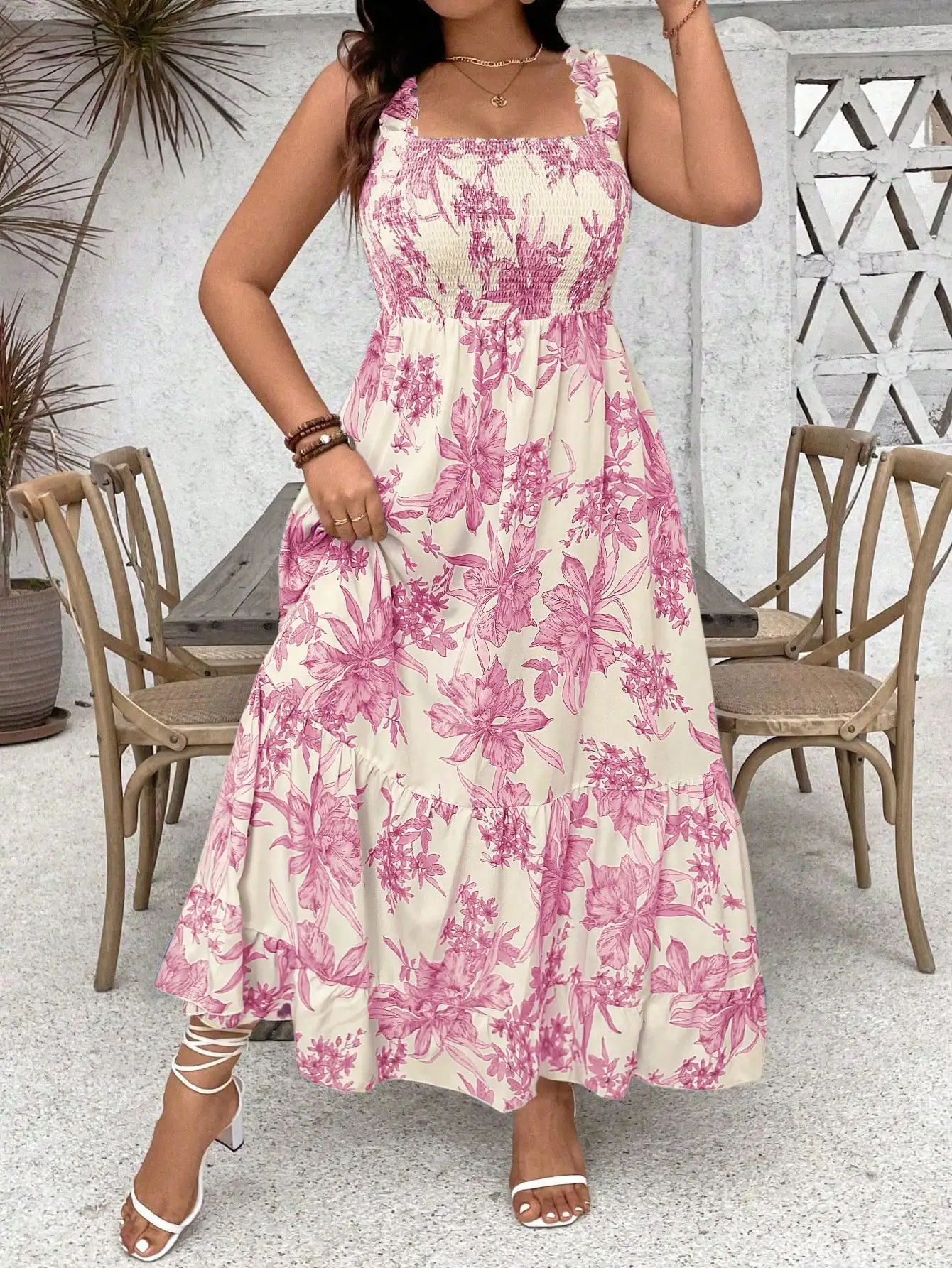

Floral Print Ruffle Hem Spaghetti Strap Smocked Bust A-Line Maxi Dress