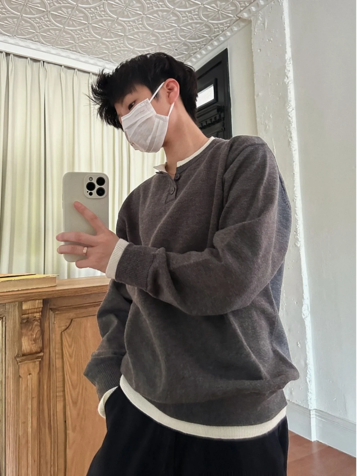 

Мужской зимний трикотажный джемпер-обманка в американском ретро-стиле с воротником хенли, свободного кроя, с длинными рукавами