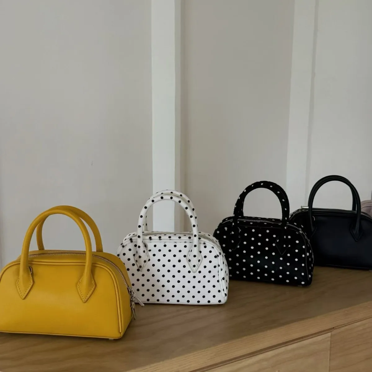 

FIRMRANCH 2026 Весенняя Новая Модная Сумка-боулинг с Дизайном в Горошек из Конского Волоса, Женская Сумка из Натуральной Кожи, Шикарная Сумка-Хобо