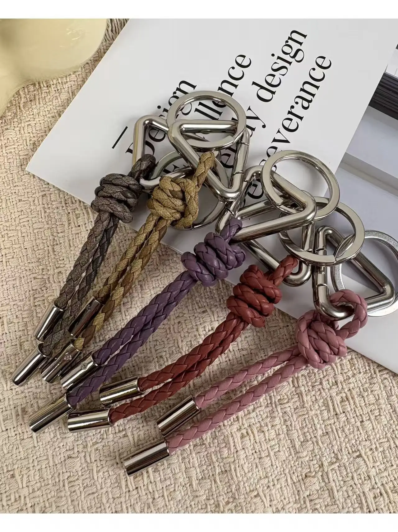 New Triangular Woven Genuine Leather Bag Charm Car Keychain Diamond Knot Sheepskin Luxury Key Holder Luxury Key Ring Accessory