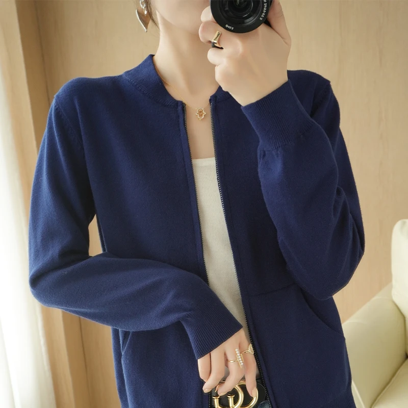 New cashmere sweater in autumn and winter women\'s stand collar solid color zipper cardigan long sleeve belt pocket strip versati