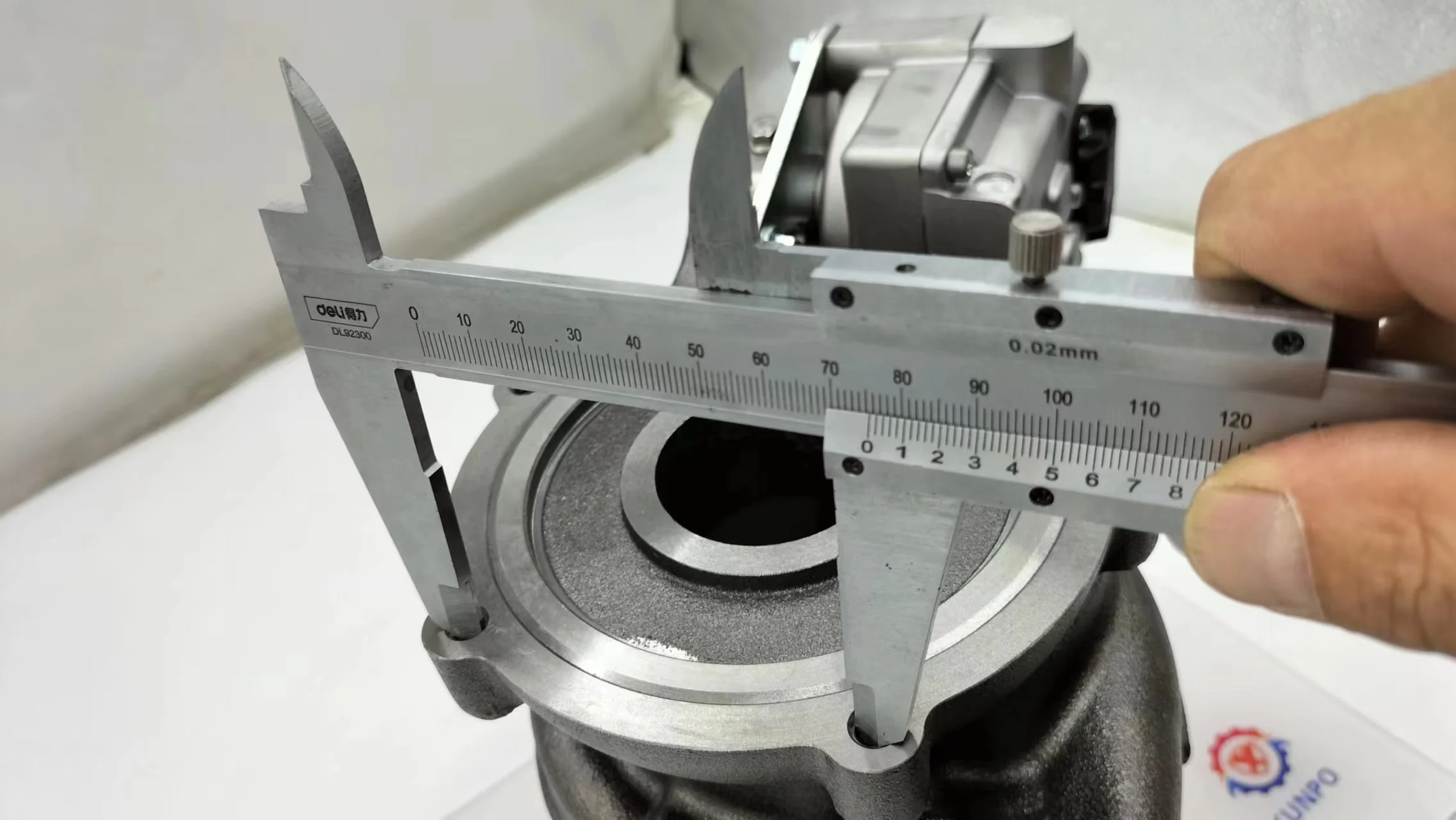 سيارة Cc 5350970 5604198 3798216 الشاحن التربيني HE200VG #6