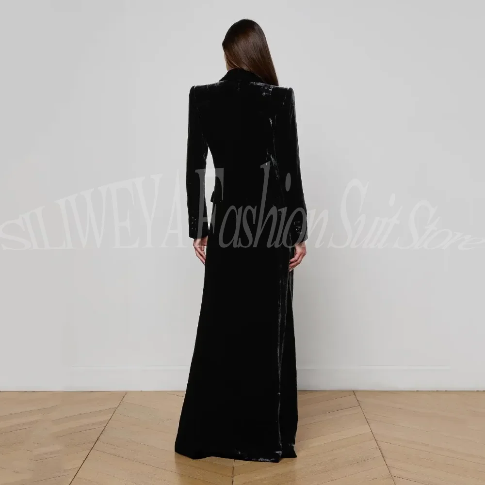 Luxury Slim Fitting Floor Length Black Velvet Suit Coat for Women Double Breasted Female Coat Solid Customized Winter Jacket