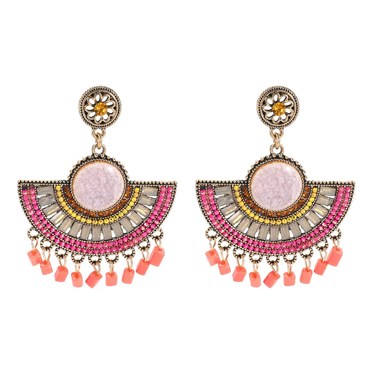 Source Personality Bohemian ethnic style earrings Fan-shaped fringed stud earrings Fashion women's earrings wholesale