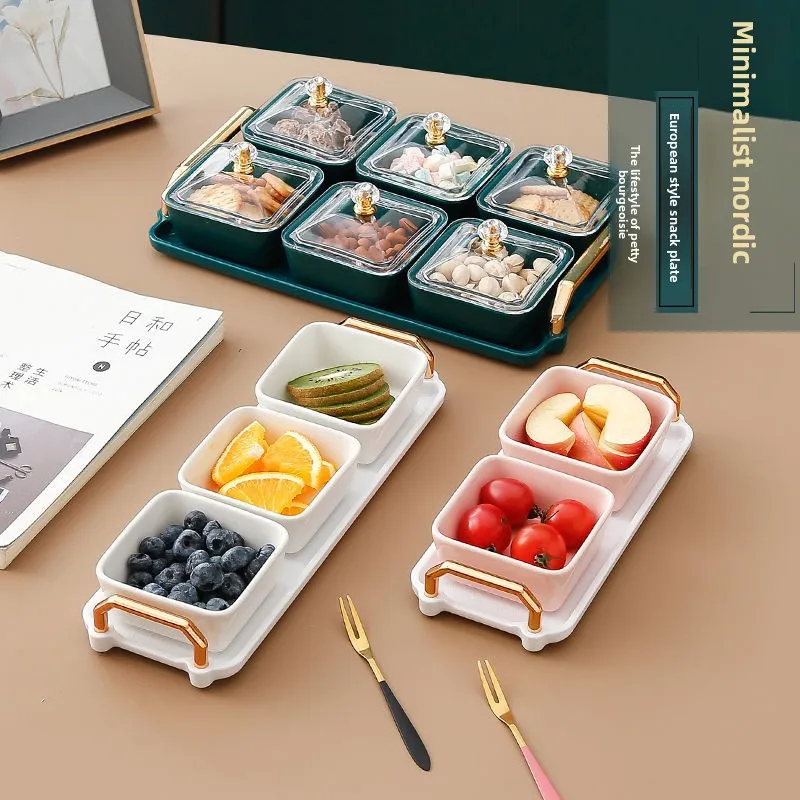 

Легкая - роскошная керамическая тарелка с фруктами и креативными перегородками, подходит для домашнего использования в качестве новогодней тарелки для закусок