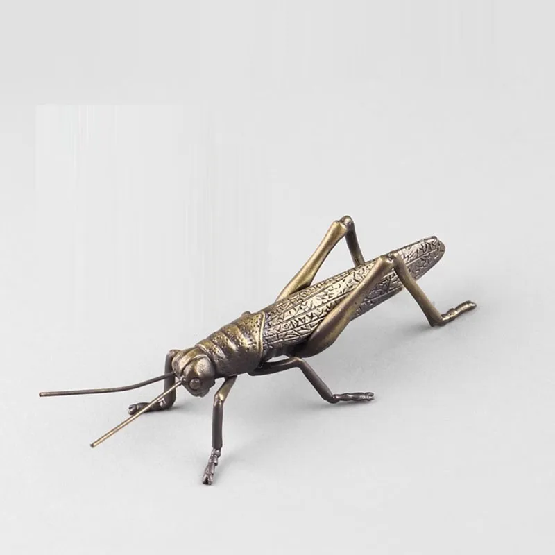 Kung Fu Tea Holder Metal Brass Grasshopper for Home Decor Ornaments Figurine Accessoires Miniatures Pen Holders