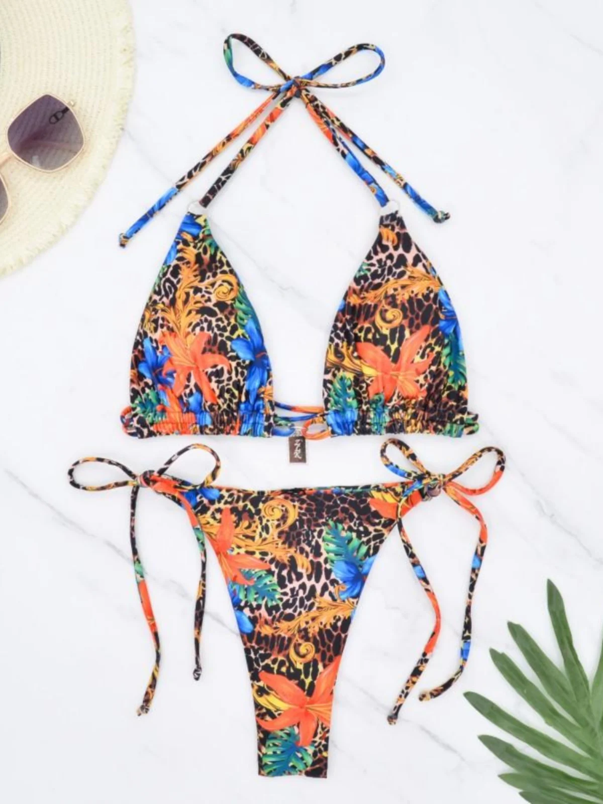 

Faionable Bikini Sexy Leopard Print Strap Design Versatile Swimwear e Sle with Chest Pad No Steel Support