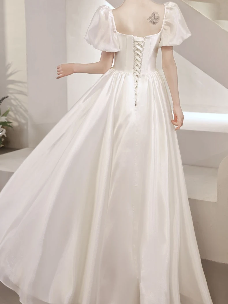 Fresh Vintage Square Neck Back Lace Up Satin Long Wedding Dress With Short Sleeves
