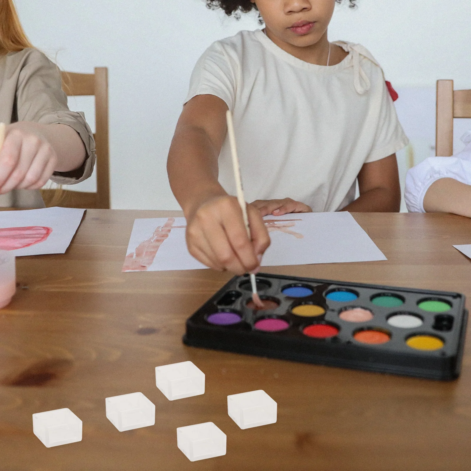 25pcs Plastic Empty Palette For Artists Students Portable For Watercolor Half Pans Empty Paint Half Pans