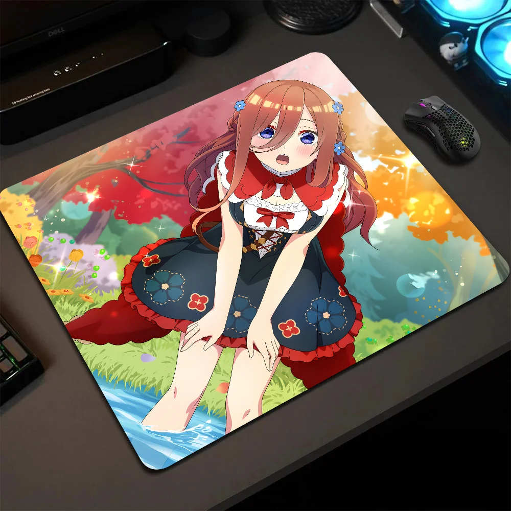 Miku Nakano The Quintessential Quintuplets Anime Mousepad Small LockEdge Mouse Pad For Gamers Computer Desk Pad Anti-slip Rubber