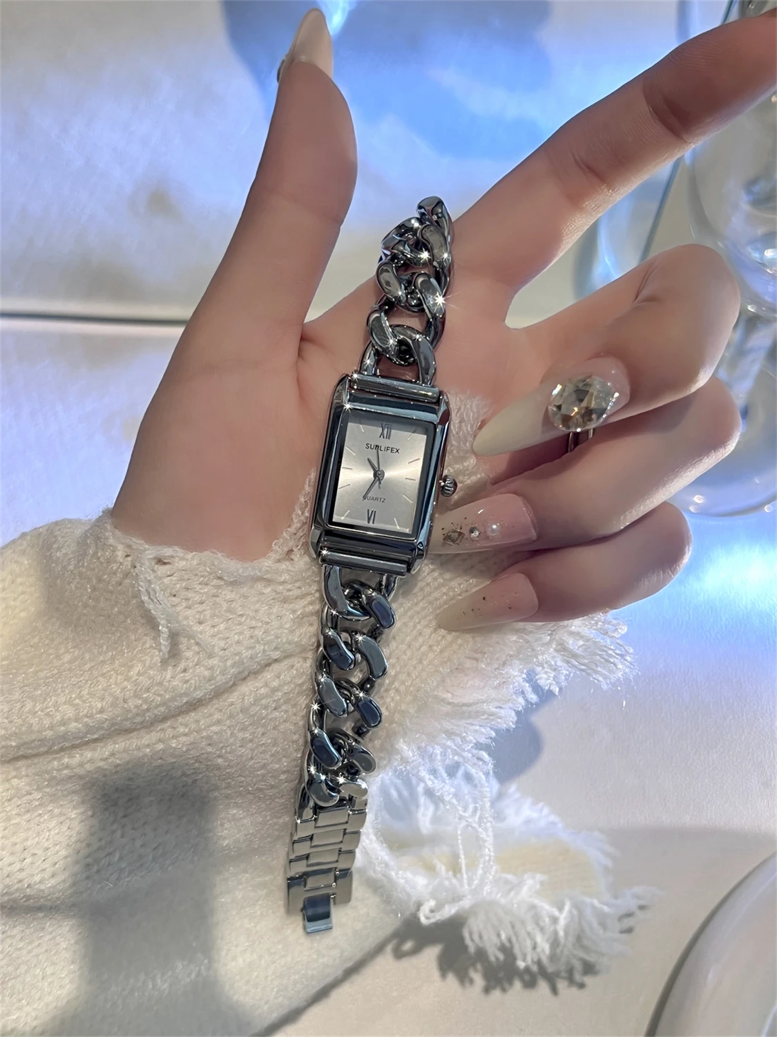 

Square Classic Bracelet Watch For Women High-End Fashion, Versatile And Exquisite Quartz. A Gift For Women, A Women'S Accessory.