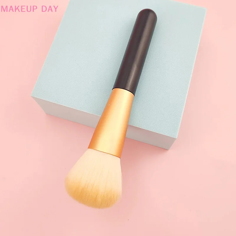 Wood Powder Brush Professional Makeup Brushes Multifunctional Foundation Blush Sculpting R Brush Make Up Tools Accessories ﻿