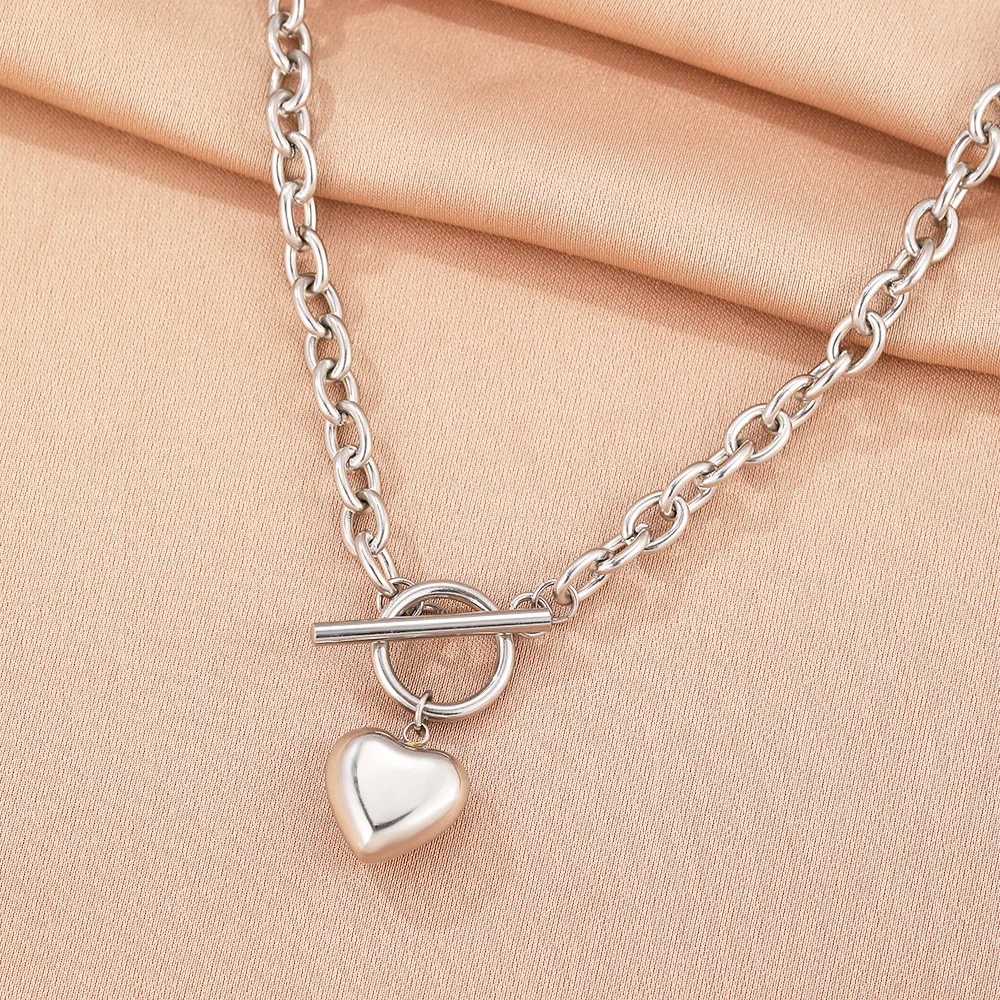 Chunky Paperclip Choker Necklace for Gifts on Birthday Holidays Jewelry Women's Stainless Steel Heart Toggle Clasp Necklace