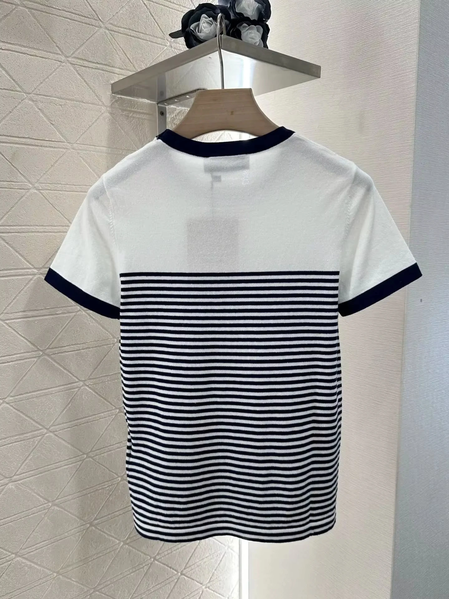 

Designer Brand New Cotton Striped Knitted Round Neck Short Sleeve Comfortable And Versatile Highlighting Sophisticated Look