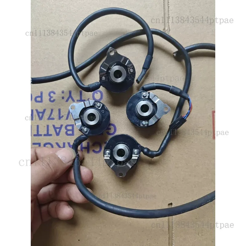 8mm Straight Hole 17slot Absolute Value Encoder Ts5705n250 (actual Picture Taken)