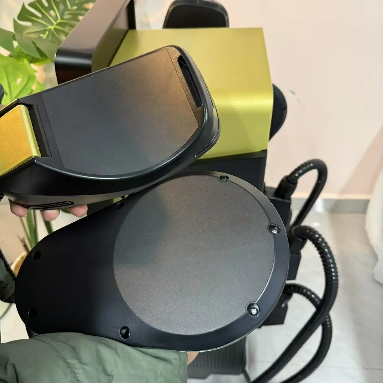 

Portable Myolim Slimming Shaping Electrophysiological Radiofrequency Muscle Stimulation Fat Removal,Electromagnetic Hip Removal.