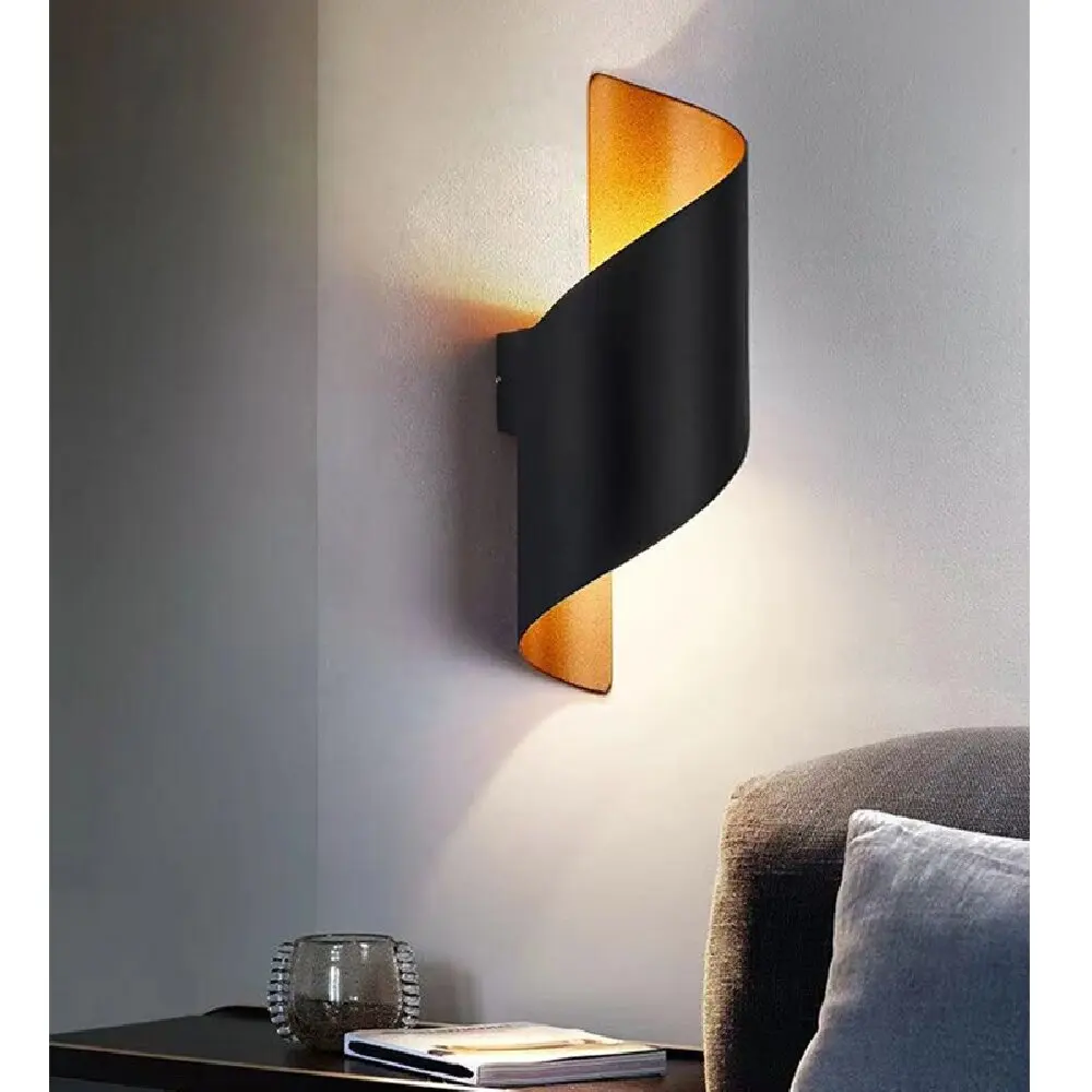 

Aluminum IP65 Waterproof Porch Wall Light - 2*5W Up & Down Lighting for Outdoor Elegance