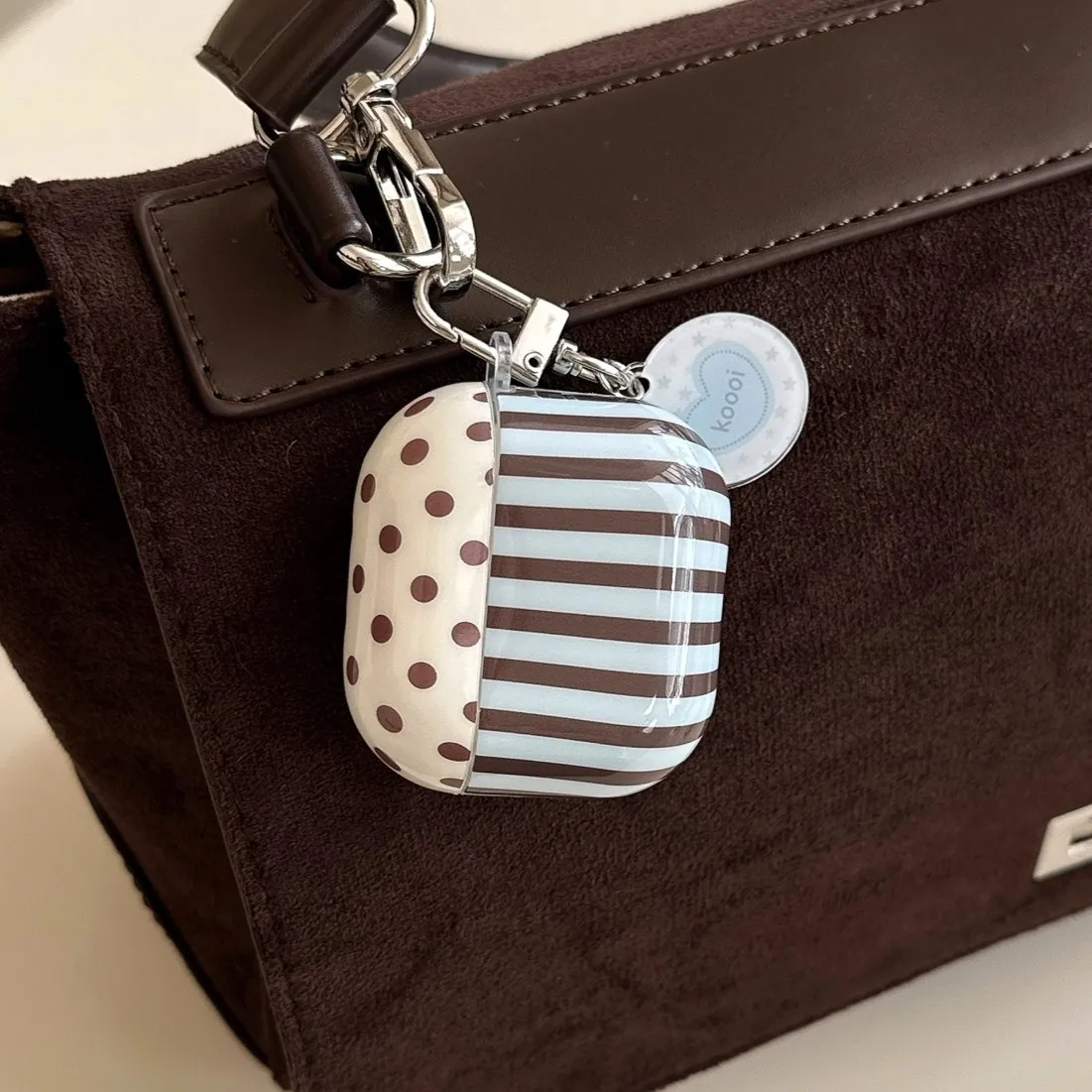 Blau und braun gestreifte Polka Dot + runde hängende Kopfhörerhülle, geeignet für Apple für Airpods Pro3 Hülle/Für Airpods4 Hülle/Für Airpods3 Hülle/Für Airpods2 Hülle Modische Damen Kopfhörerhülle