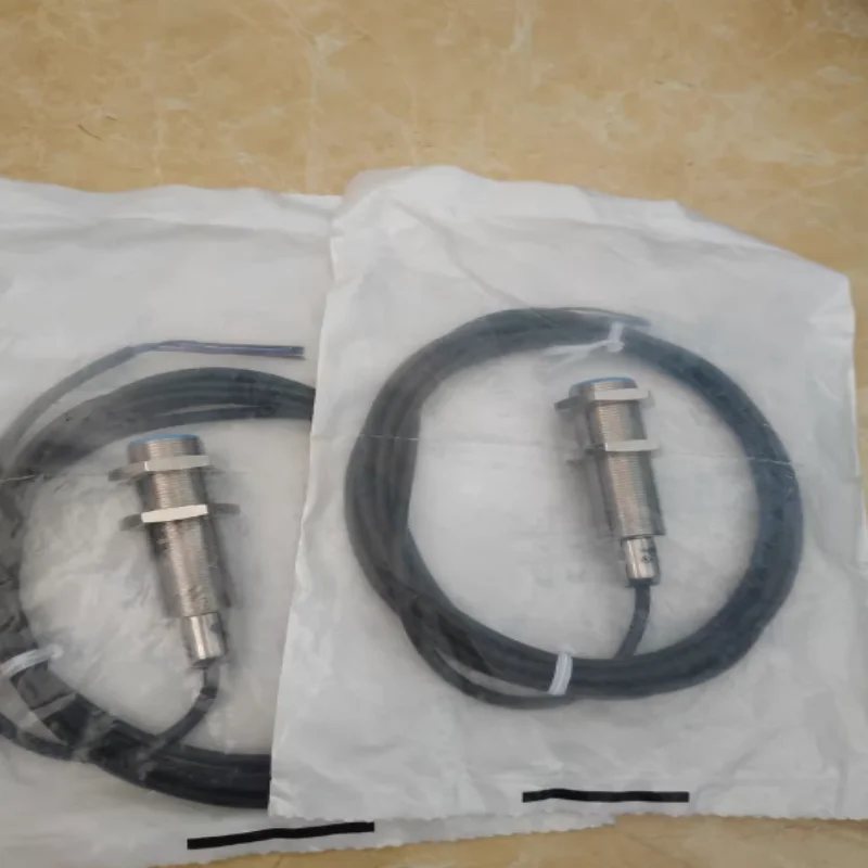 Brand New Original Proximity Switch 1040936 IME18-05BPSZW2S  1071256 IME18-12BPSZW2S  7902410 IM08-02BPO-ZT0