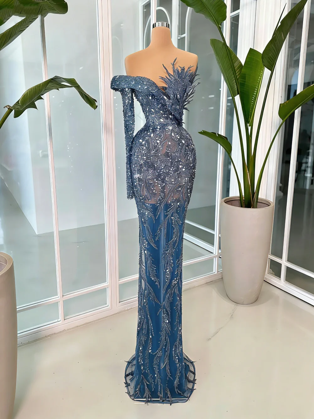 Exquisite Mermaid Evening Dress Beaded Strapless Long Sleeve Prom Gowns Sheath Sequins Floor Length Party Dresses Customized